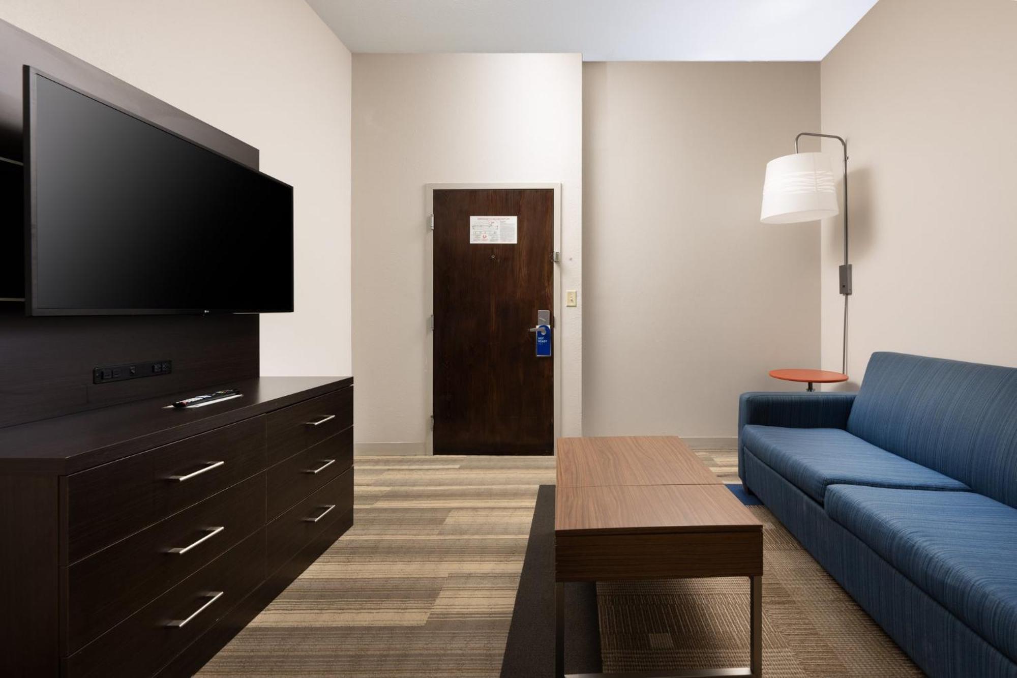 Holiday Inn Express & Suites Chattanooga-Hixson By Ihg Exterior foto