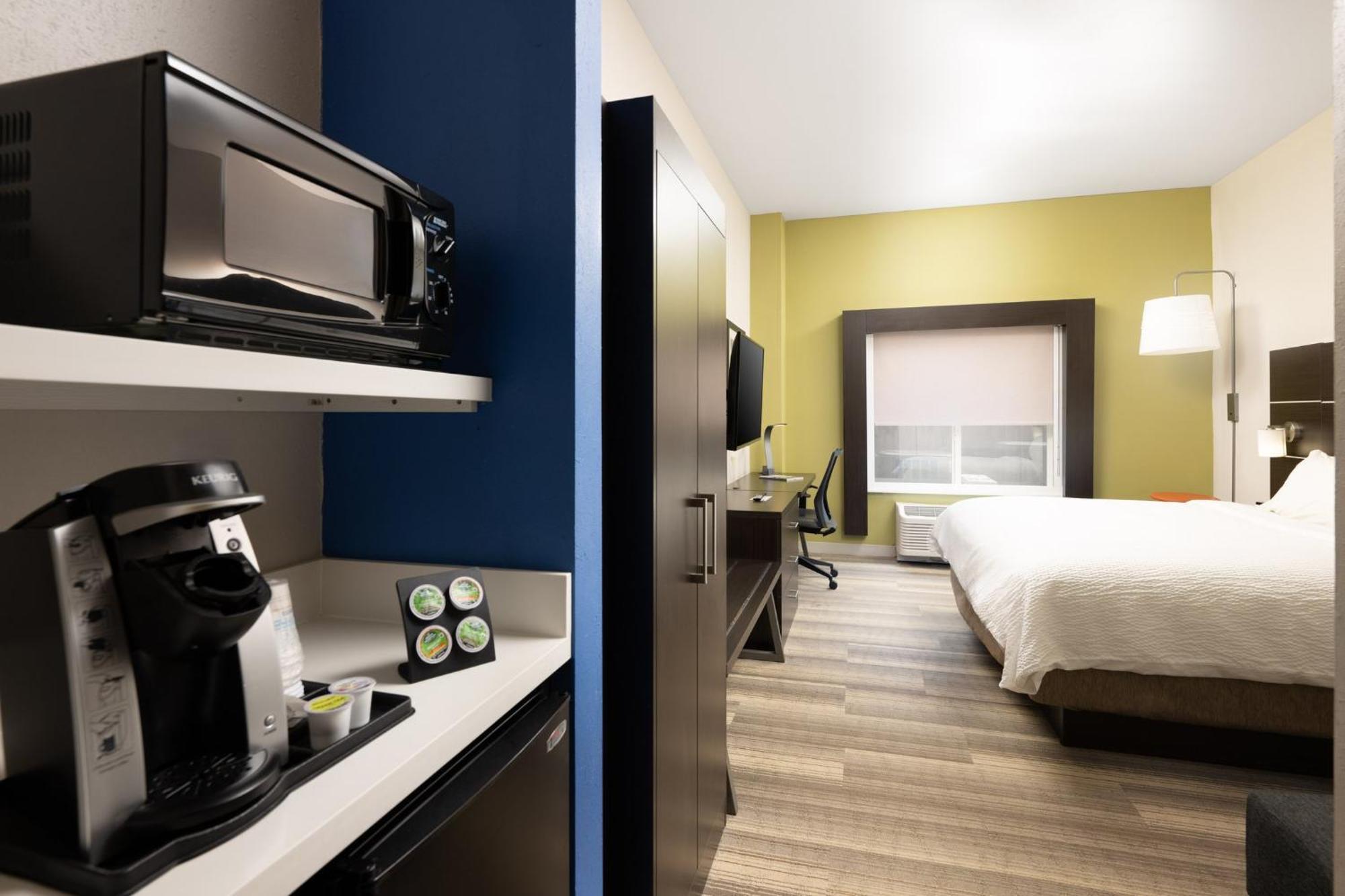 Holiday Inn Express & Suites Chattanooga-Hixson By Ihg Exterior foto