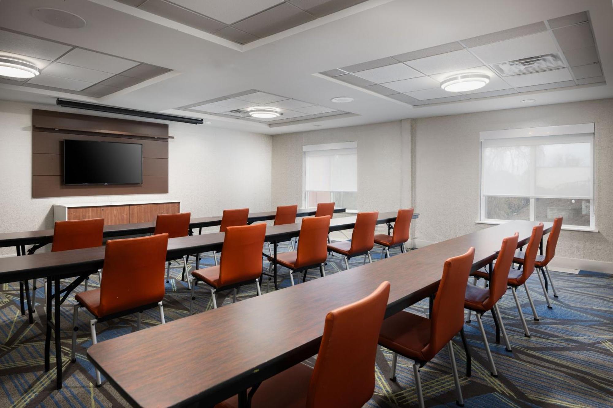 Holiday Inn Express & Suites Chattanooga-Hixson By Ihg Exterior foto