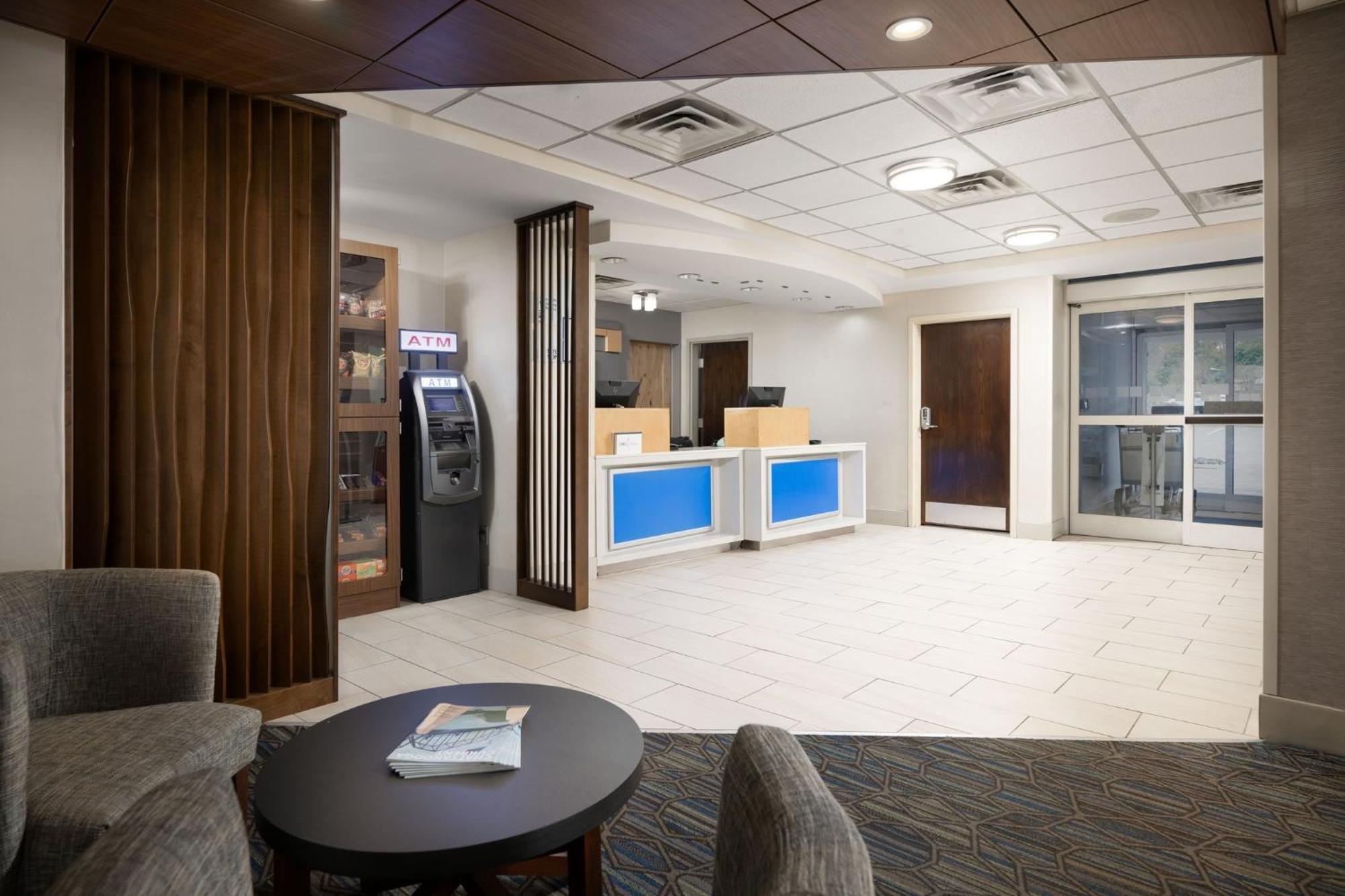 Holiday Inn Express & Suites Chattanooga-Hixson By Ihg Exterior foto