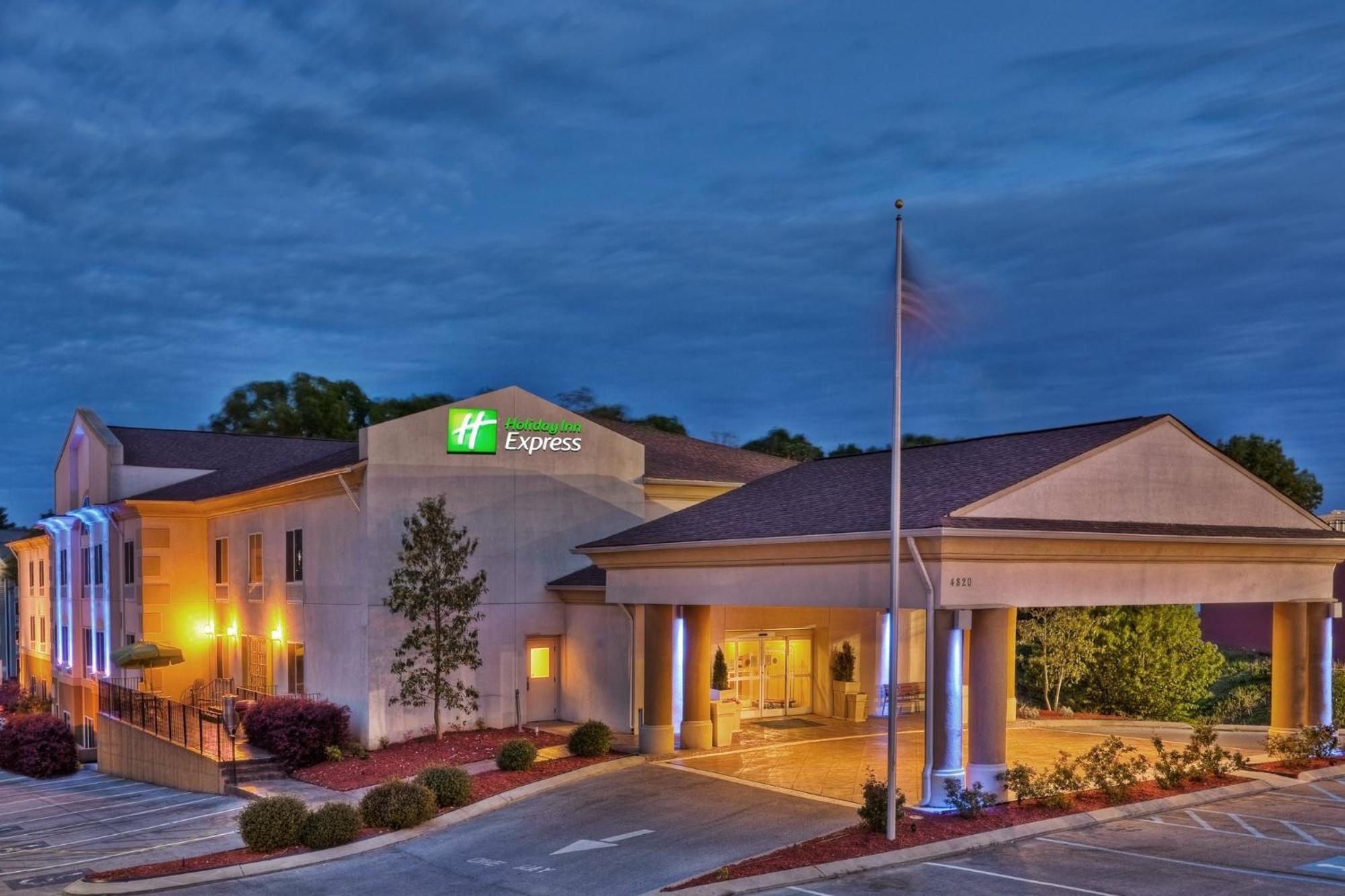 Holiday Inn Express & Suites Chattanooga-Hixson By Ihg Exterior foto